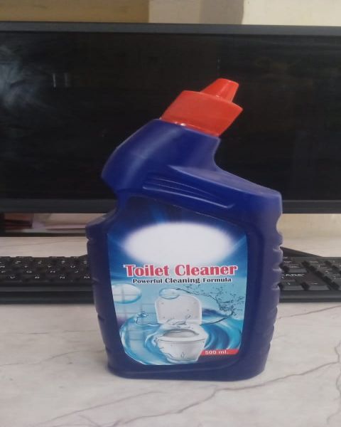 Concentrated Floor Cleaner, Feature : Gives Shining, Long Shelf Life, Packaging Type : Plastic Bottle